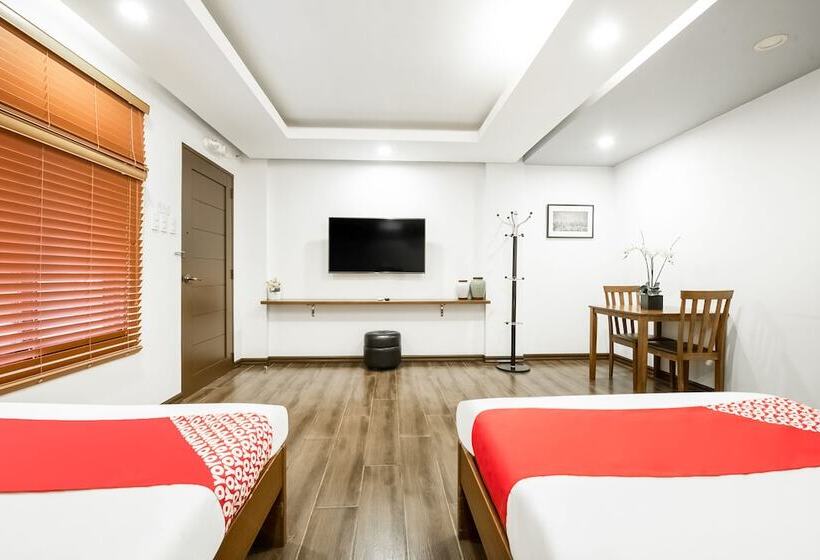 ホテル Oyo 839 Monte Bianco Boutique