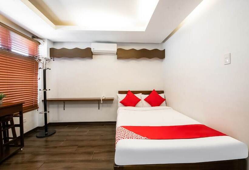 ホテル Oyo 839 Monte Bianco Boutique