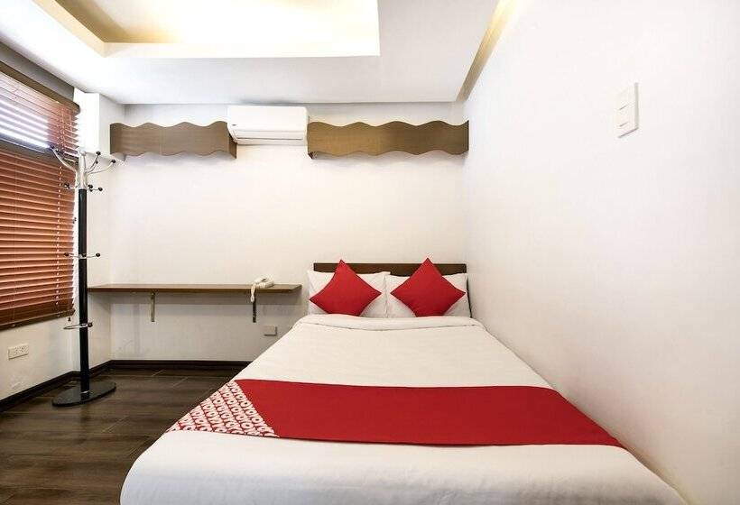 ホテル Oyo 839 Monte Bianco Boutique