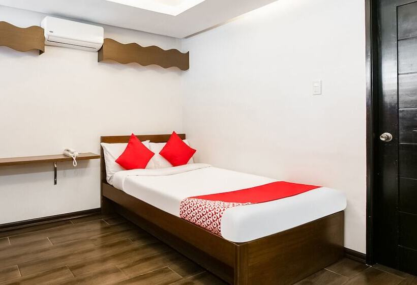 ホテル Oyo 839 Monte Bianco Boutique