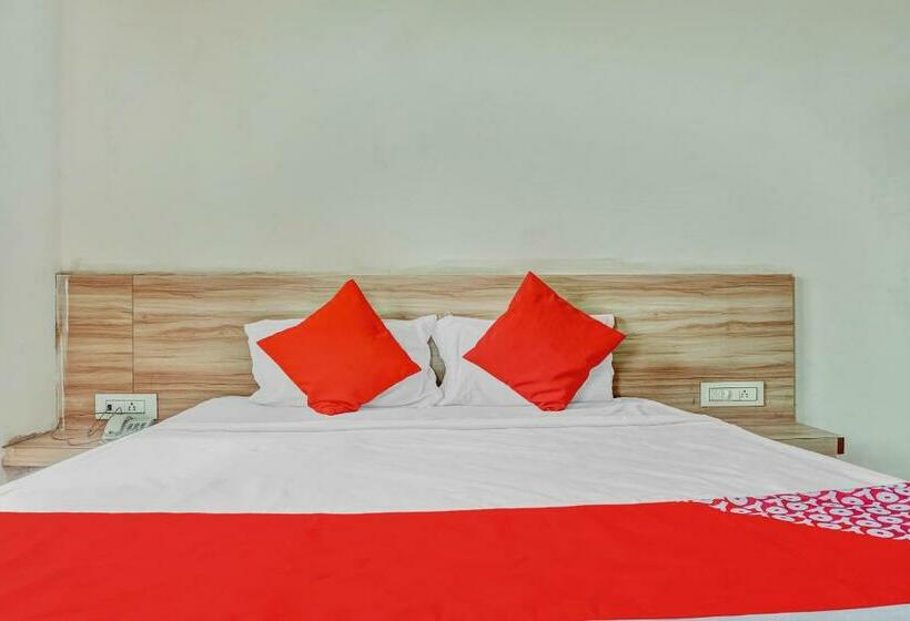 Отель Oyo Flagship 83987 Hariprasad Lodge