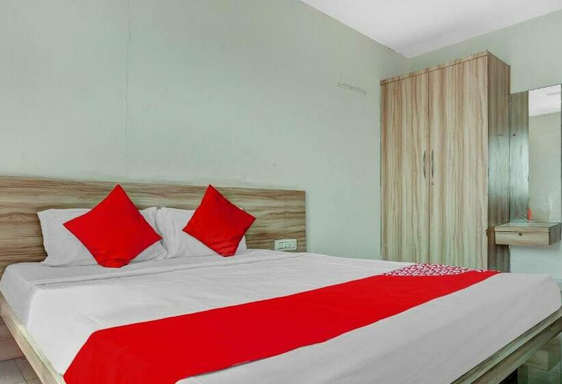 Отель Oyo Flagship 83987 Hariprasad Lodge