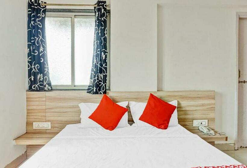 Отель Oyo Flagship 83987 Hariprasad Lodge