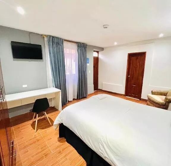 Accel Hotel La Quinta