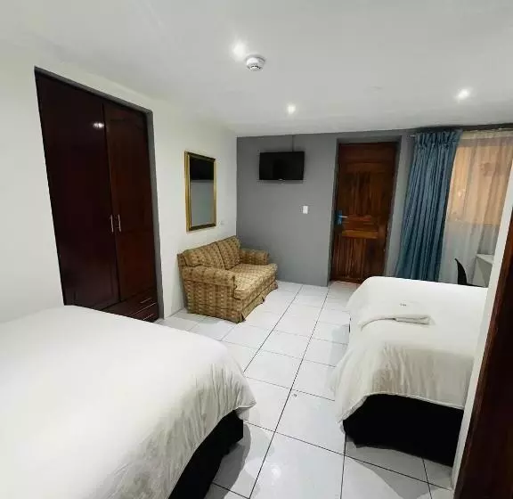 Accel Hotel La Quinta