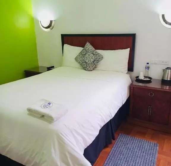 Accel Hotel La Quinta