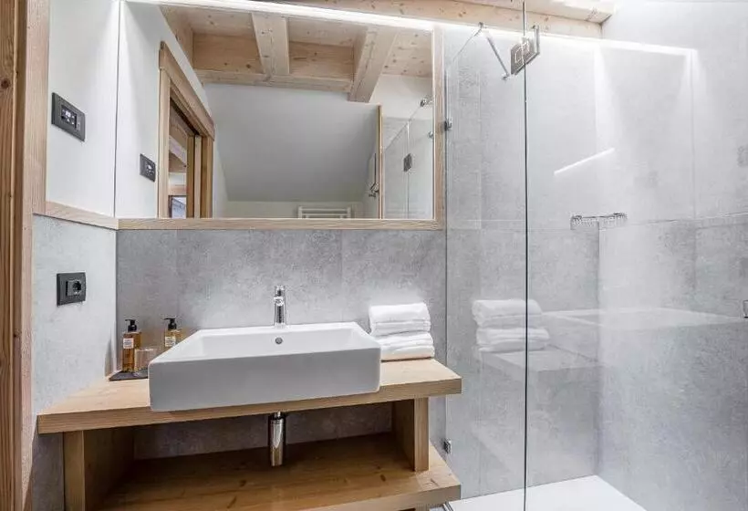 Chalet Alpenrose