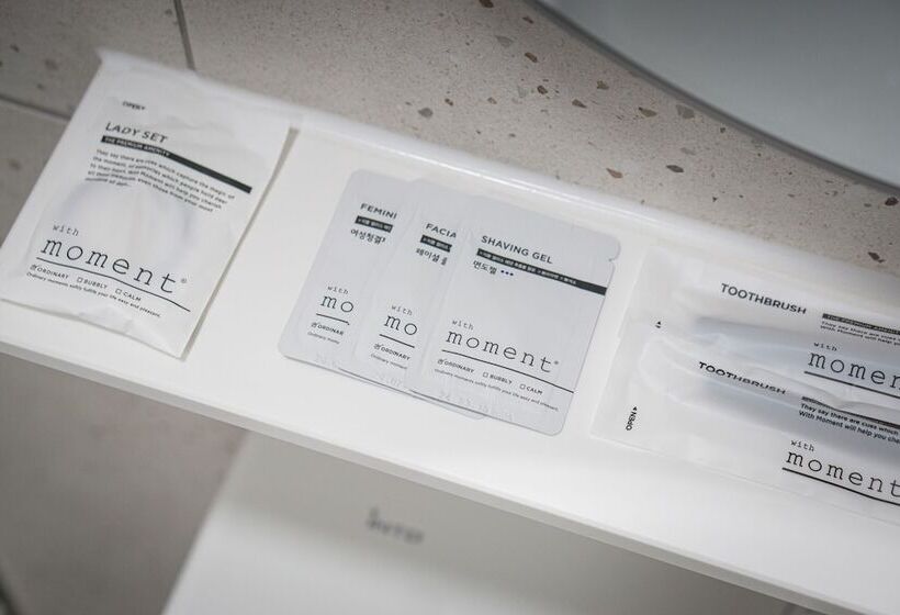 Croissant Hotel Guri By Aank