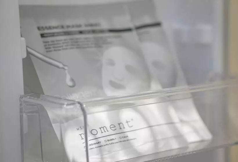 Croissant Hotel Guri By Aank