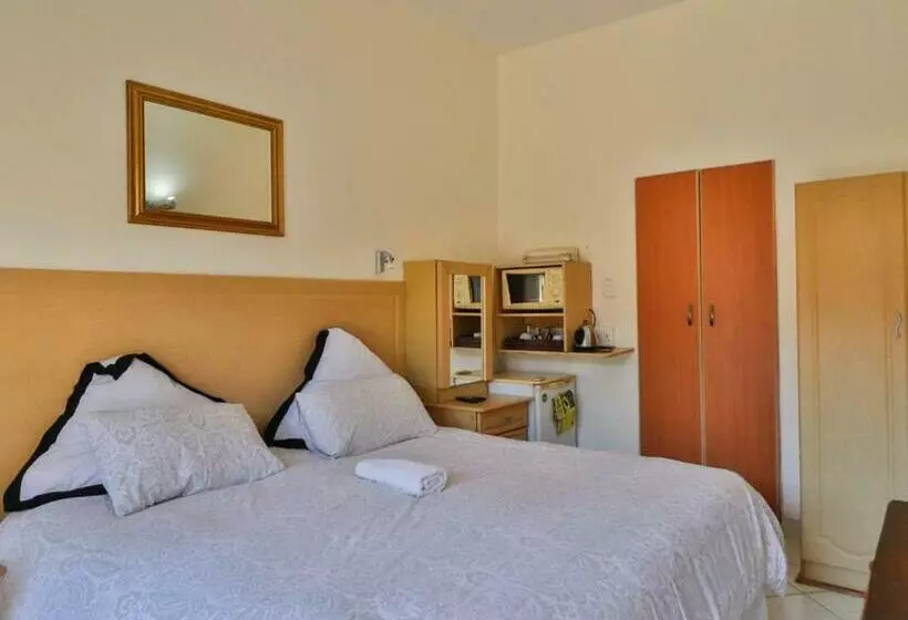 Dolphin Coast B&b / Self Catering