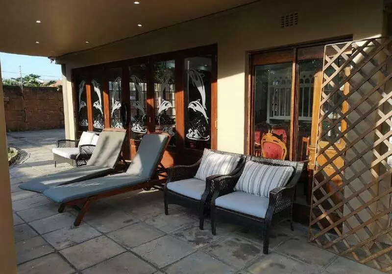 Dolphin Coast B&b / Self Catering