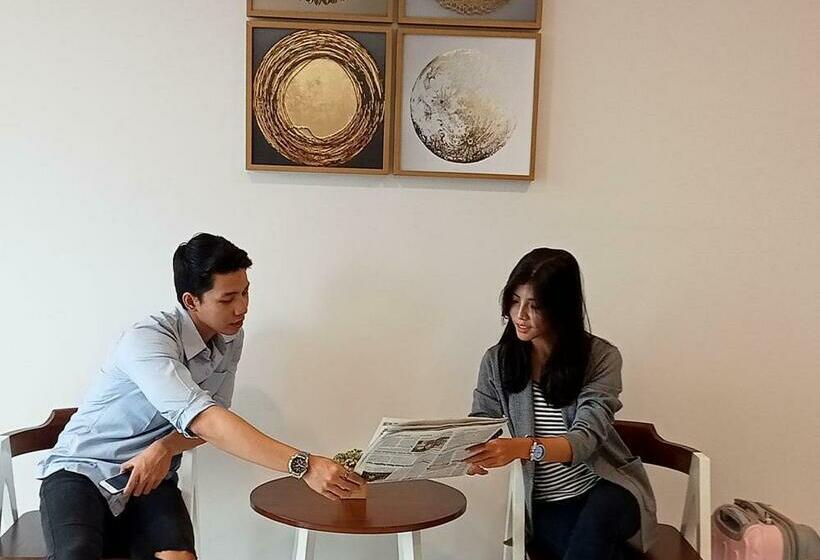 Cozzy Stay Hotel Semarang By Sinergi