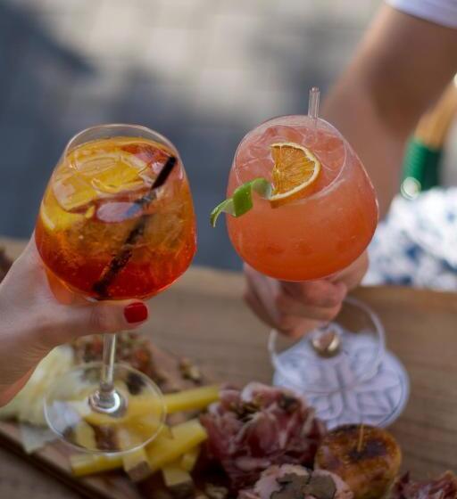 בית מלון כפרי Lola Boutique Hôtel   Bordeaux Centre