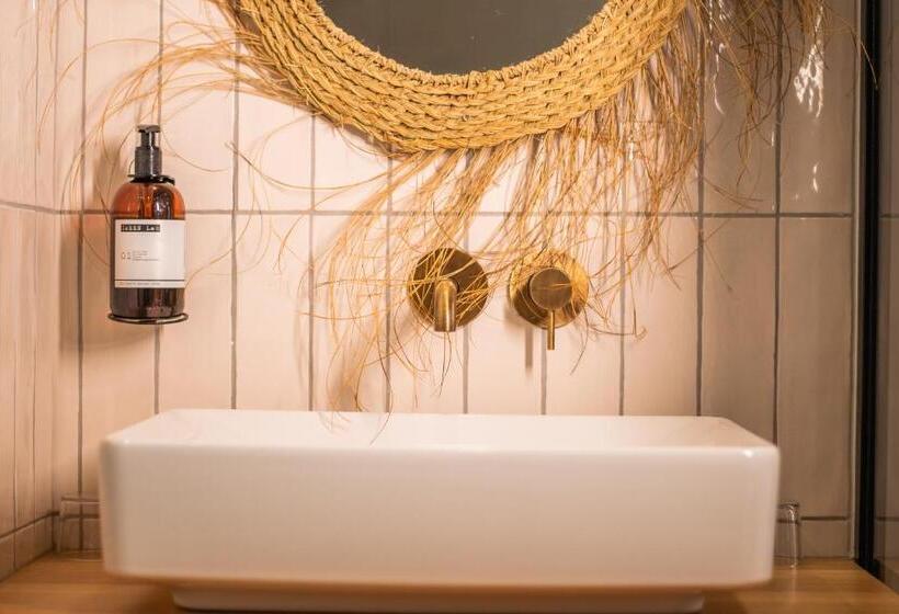 בית מלון כפרי Lola Boutique Hôtel   Bordeaux Centre