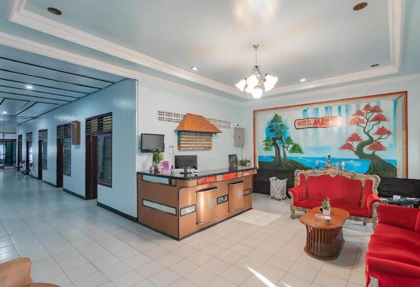 בית מלון כפרי Markoni Pamanukan Mitra Reddoorz