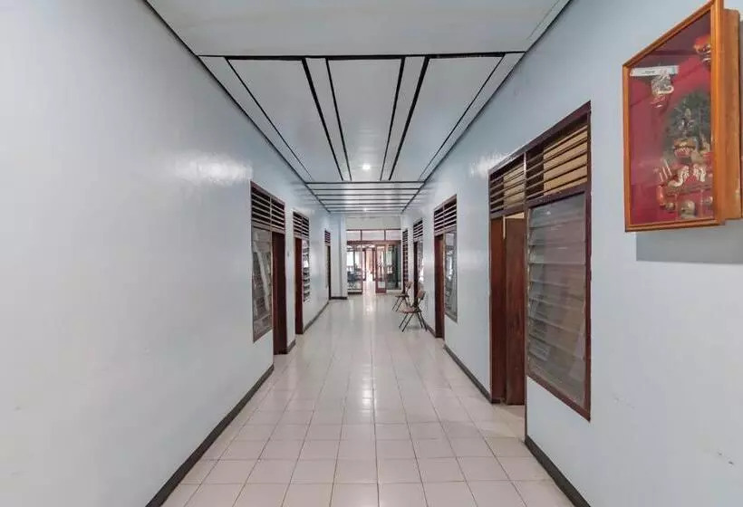 Hotelli Markoni Pamanukan Mitra Reddoorz