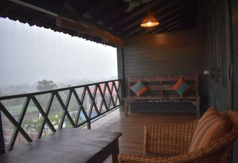 호텔 Oxygen Resorts Morjim, Goa