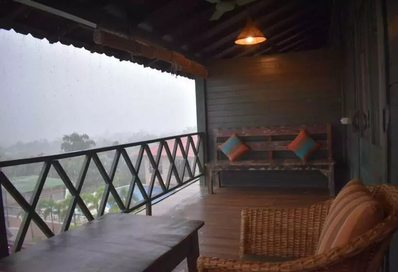 ホテル Oxygen Resorts Morjim, Goa