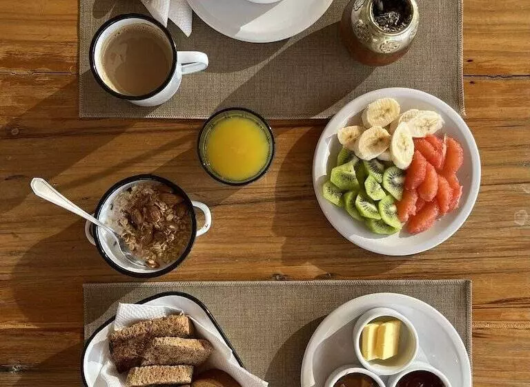 Retkeilymaja La Elvira Natural Lodge