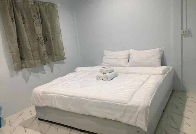 فندق The Brown House