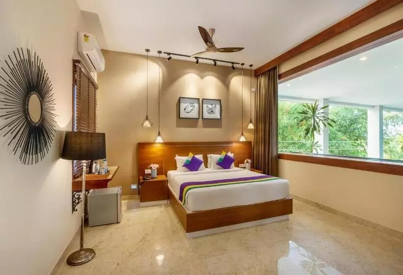 ホテル Treebo Premium Villa Escape In With Pool View