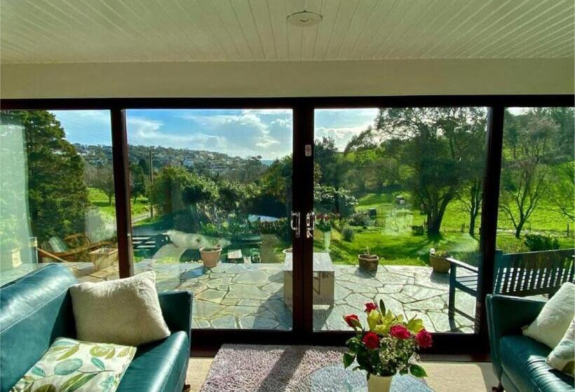 Kerryanna Country House Bed And Breakfast