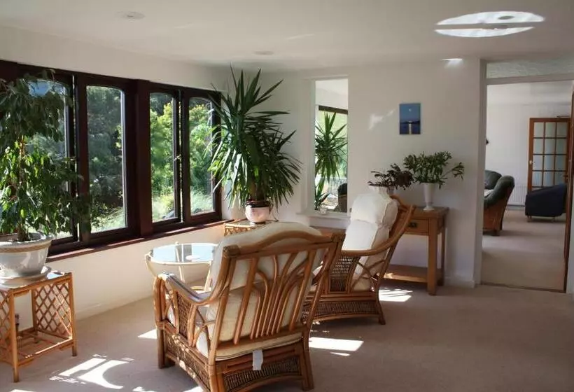 Kerryanna Country House Bed And Breakfast