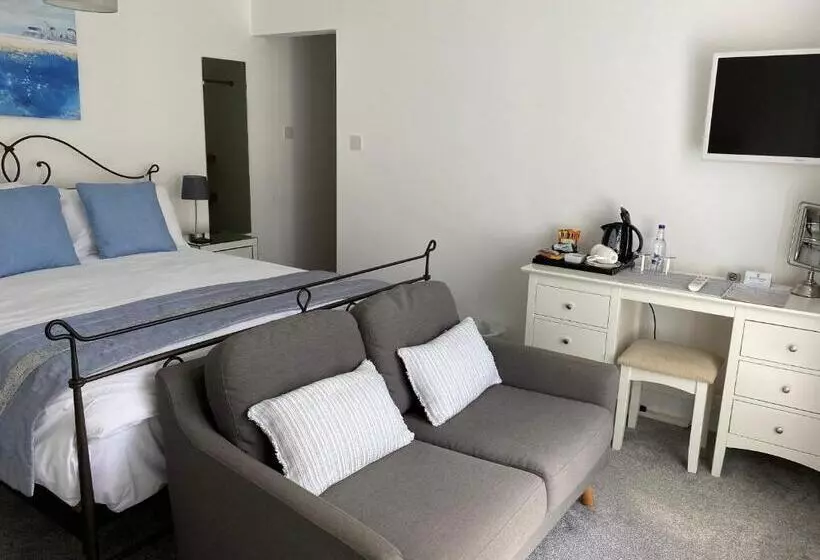 Kerryanna Country House Bed And Breakfast