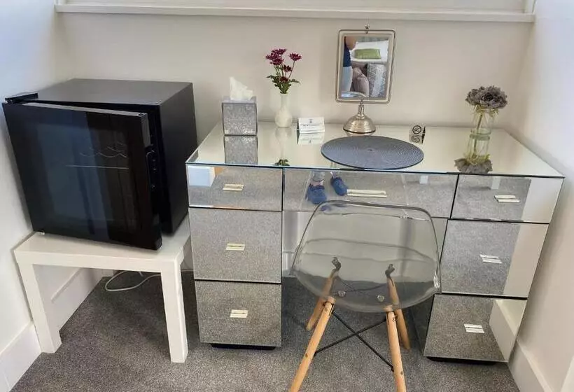 Kerryanna Country House Bed And Breakfast