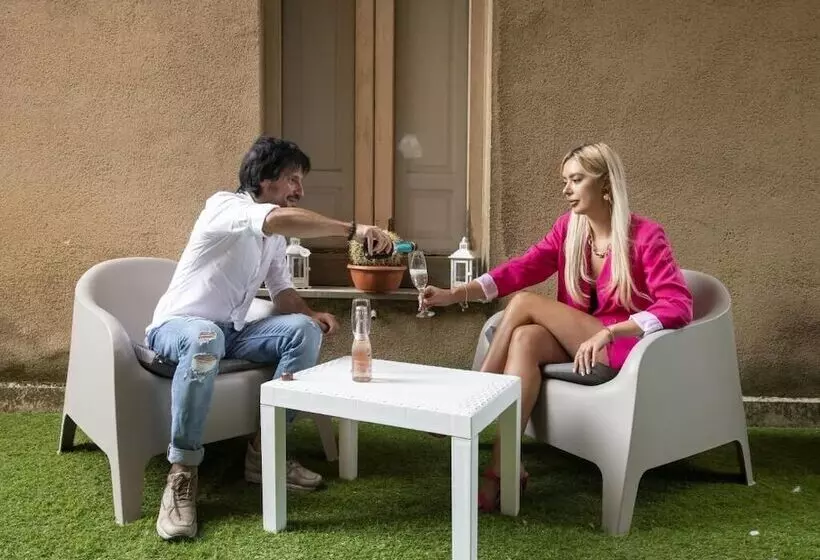 پانسیون Doctor House Standard, Suites & Luxury Rooms