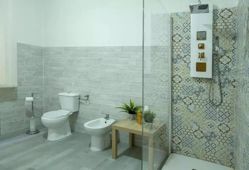 پانسیون Doctor House Standard, Suites & Luxury Rooms