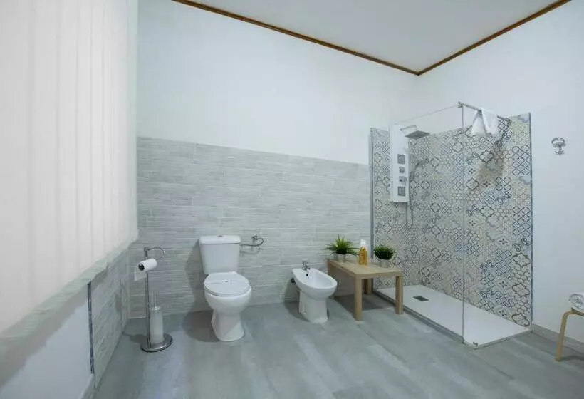 پانسیون Doctor House Standard, Suites & Luxury Rooms