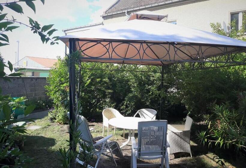 פנסיון Lucky Hostel