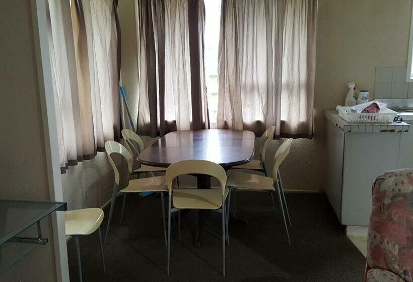 Пансион Mount Budget Accommodation