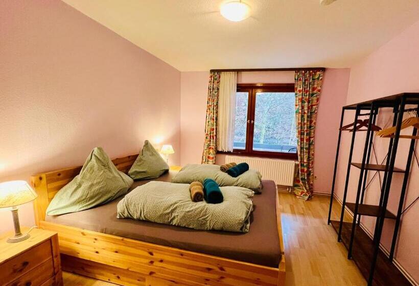 ペンション Vor Lauter Bäumen B&b