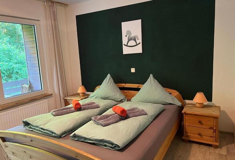 ペンション Vor Lauter Bäumen B&b