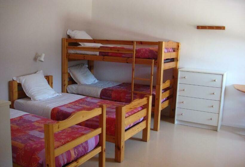 Общежитие Gite De Pontgibaud