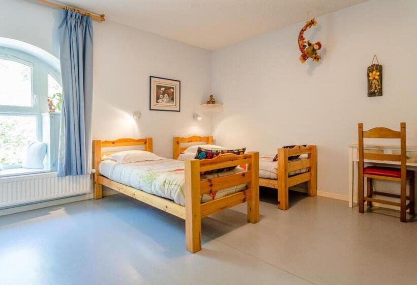 Общежитие Gite De Pontgibaud