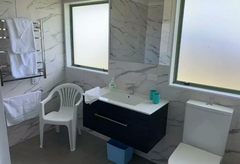 Taipa Views Bed & Breakfast