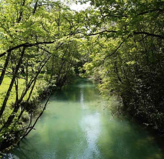 住宿加早餐  Maison De Marie