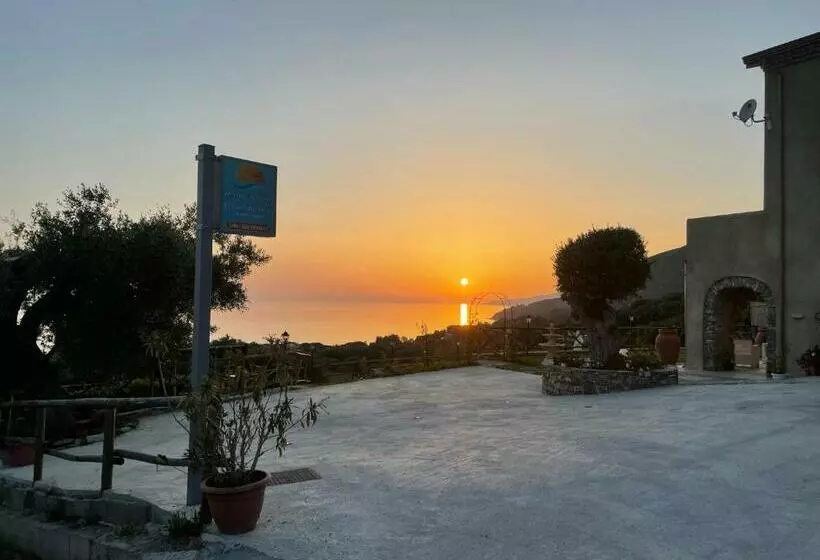 Aamiaismajoitus (B&B) Tramonti D Oro