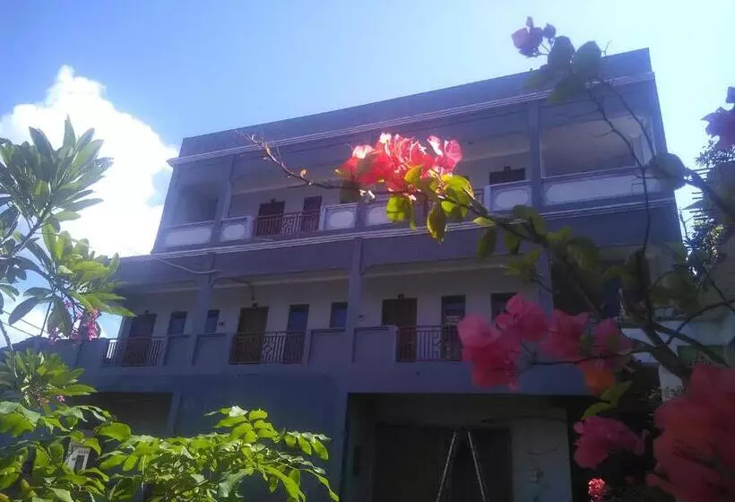 ホテル Ridho Malik