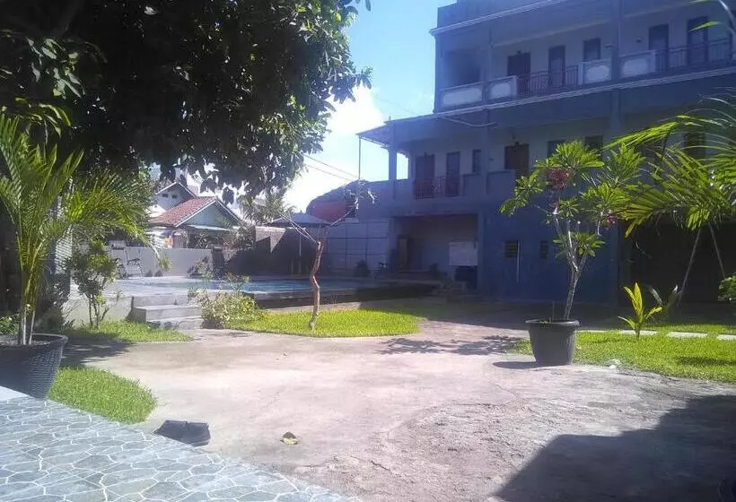 ホテル Ridho Malik