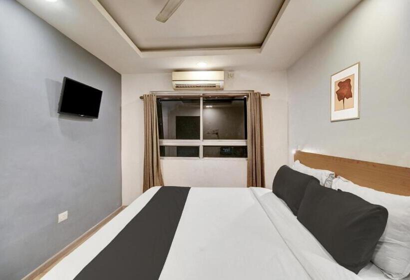 هتل Super Townhouse Hatigaon Near Medicity