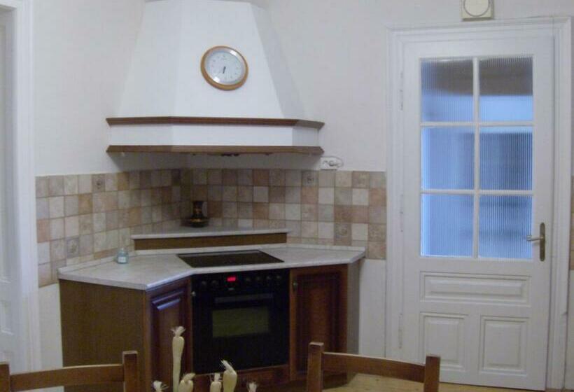 Pensionat Csapd Le Csacsi Vendégház