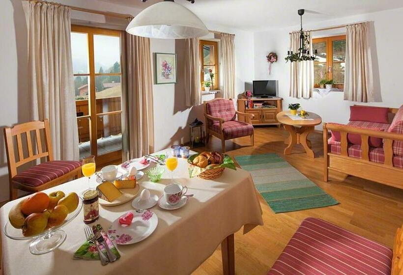 Pensió Ferienwohnungen Zweckl