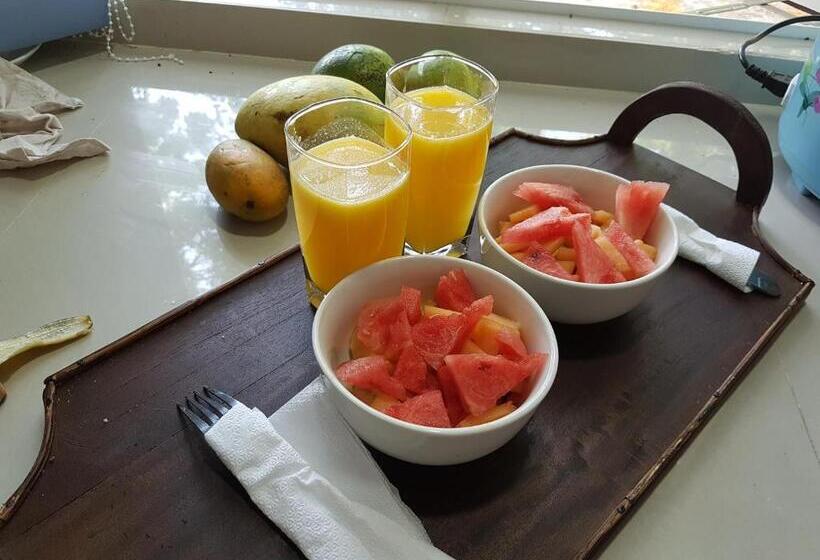 پانسیون Luna Beach