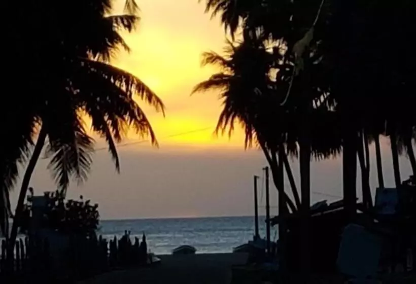 پانسیون Luna Beach