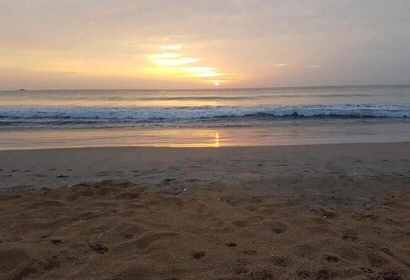 پانسیون Luna Beach