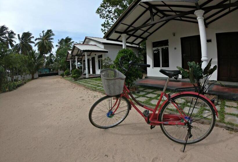 پانسیون Luna Beach